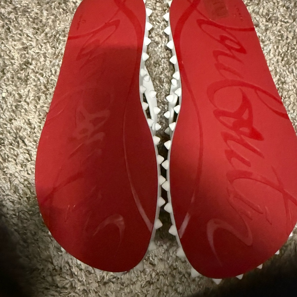 Louboutin White Slide - Picture 4 of 5